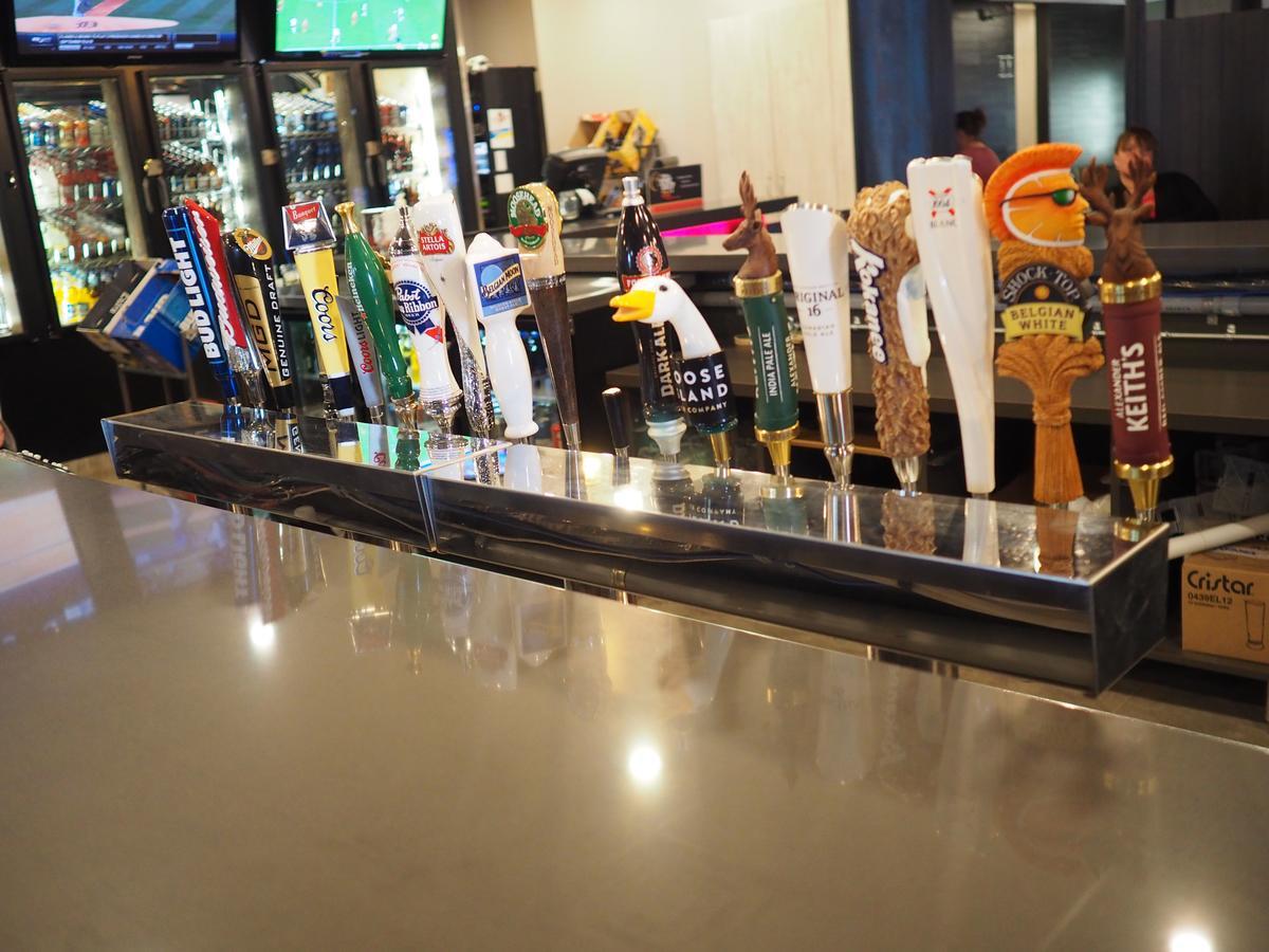 The Cavalier Inn 위니펙 외부 사진